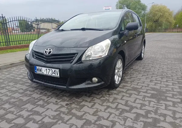 radzymin Toyota Verso cena 18400 przebieg: 205000, rok produkcji 2009 z Radzymin